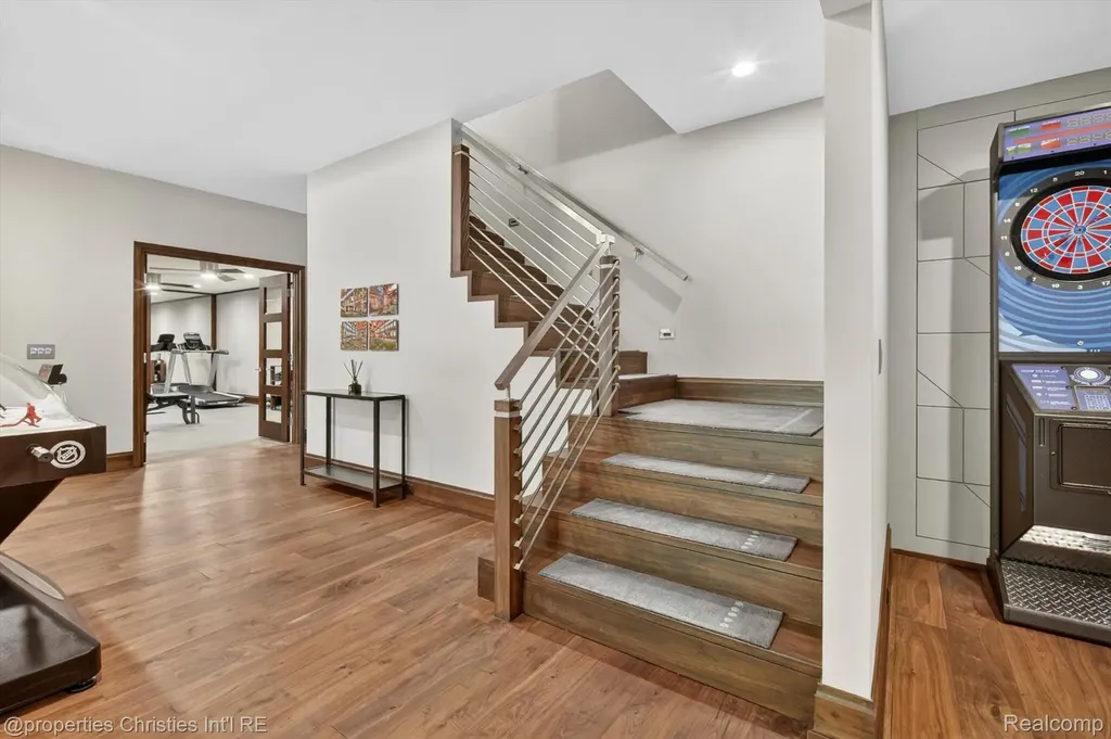 22635 Evergreen Court Novi City MI 48374