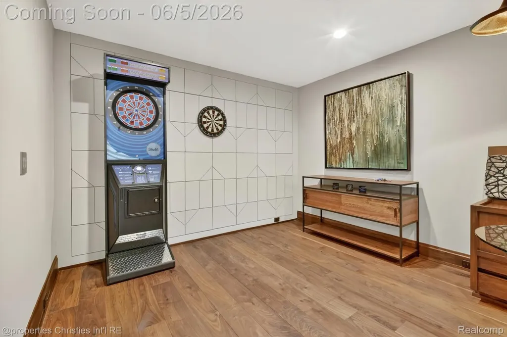 22635 Evergreen Court Novi City MI 48374