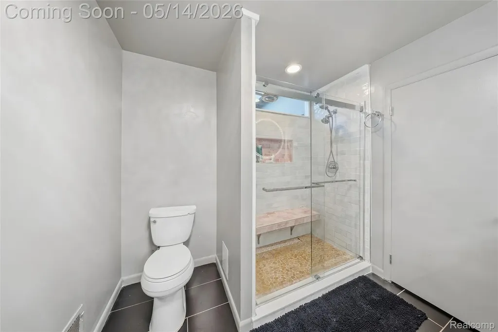 8727 Sarah Lane Grosse Ile Township MI 48138