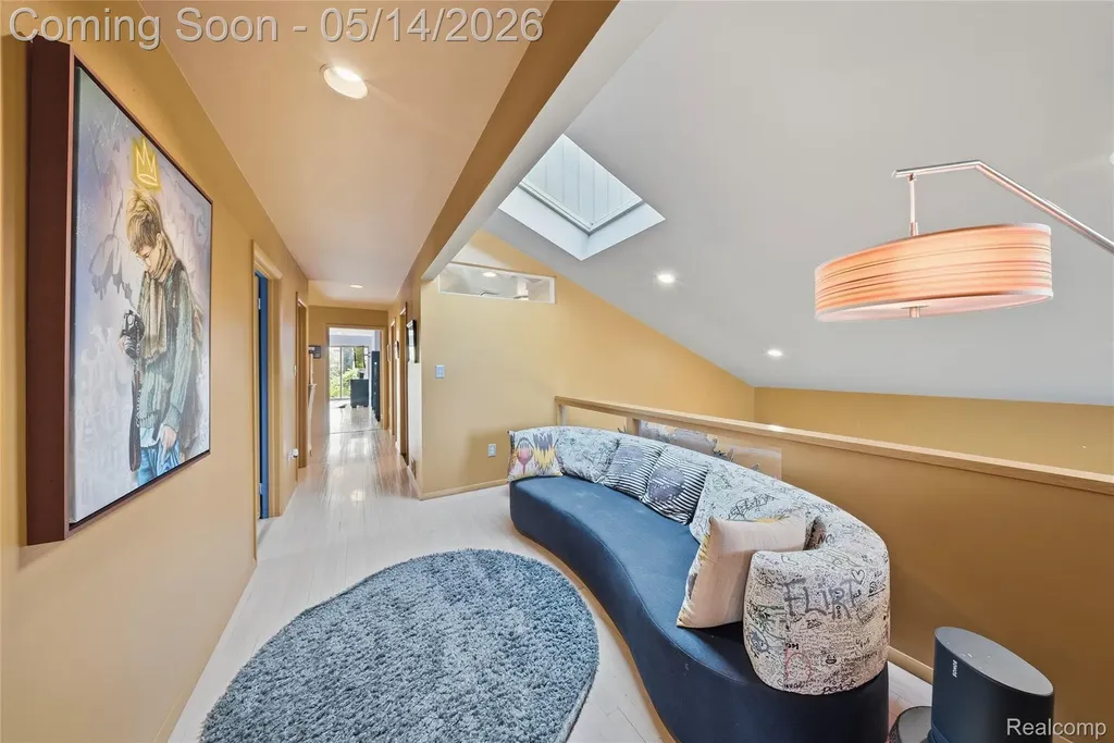 8727 Sarah Lane Grosse Ile Township MI 48138