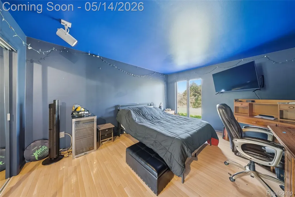 8727 Sarah Lane Grosse Ile Township MI 48138