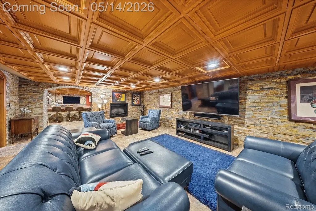 8727 Sarah Lane Grosse Ile Township MI 48138