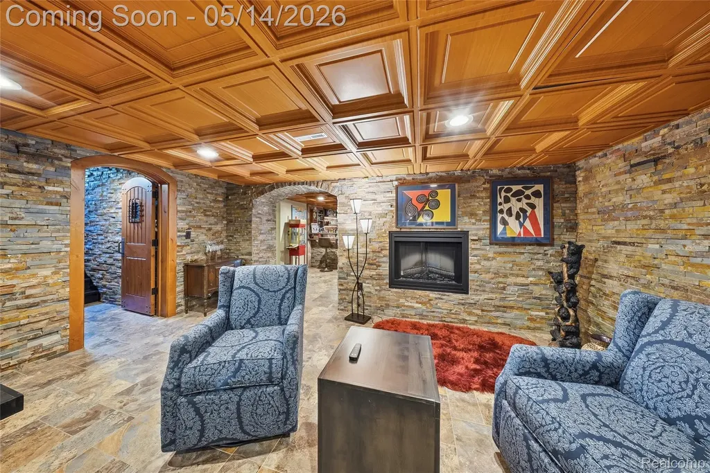 8727 Sarah Lane Grosse Ile Township MI 48138
