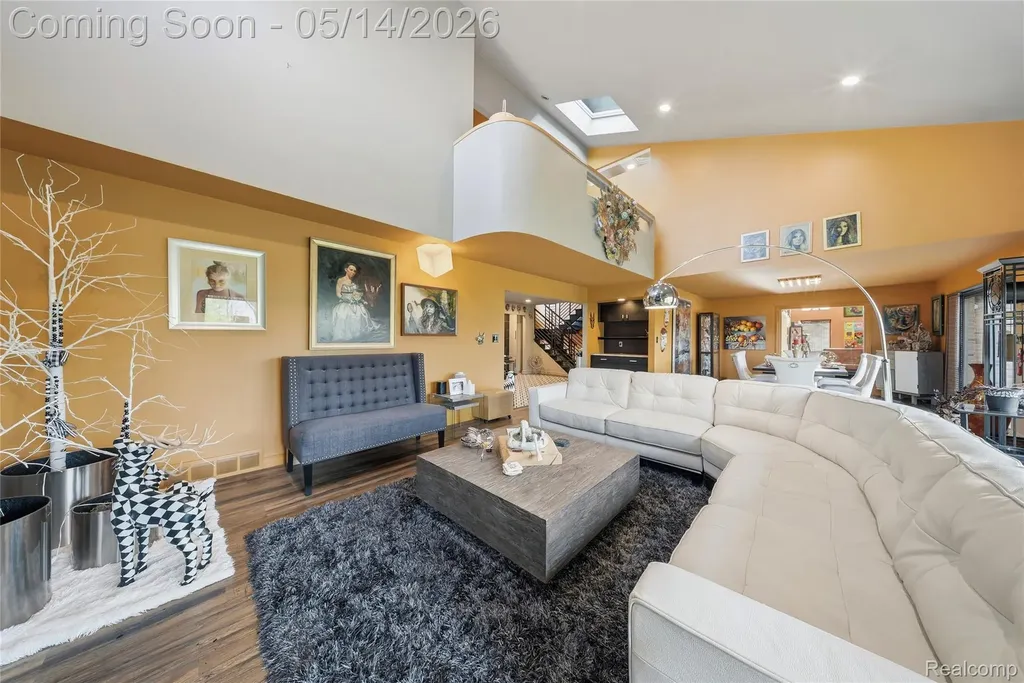 8727 Sarah Lane Grosse Ile Township MI 48138
