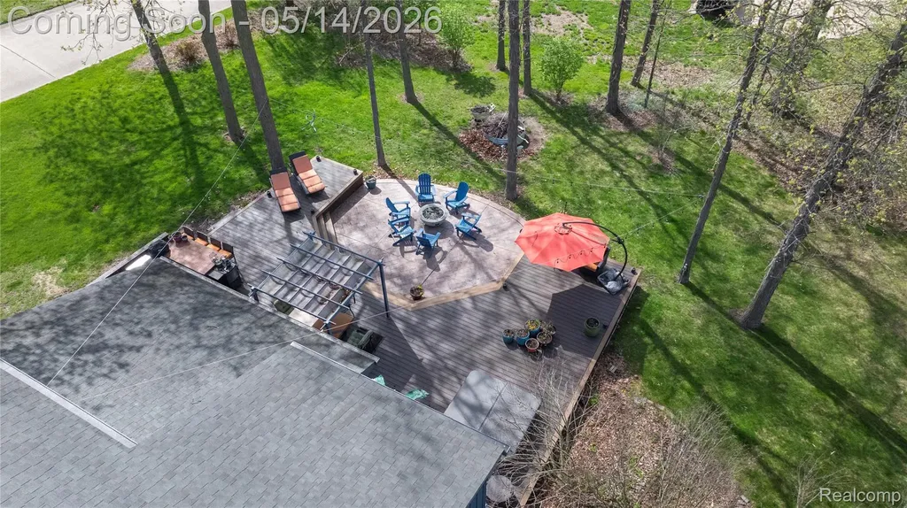 8727 Sarah Lane Grosse Ile Township MI 48138