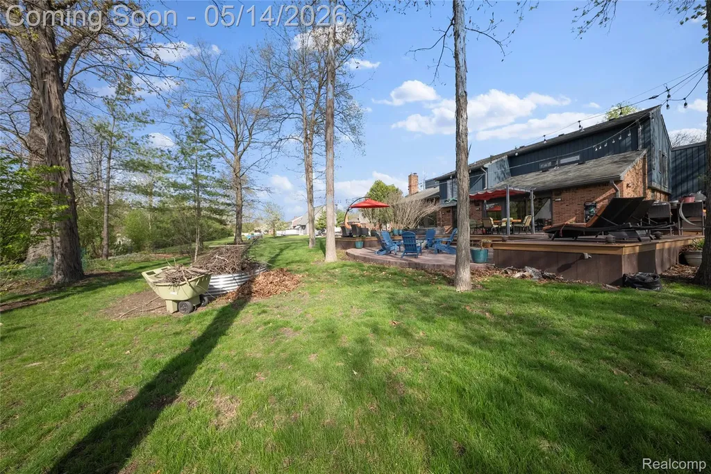 8727 Sarah Lane Grosse Ile Township MI 48138