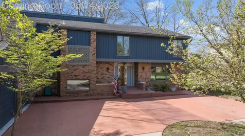8727 Sarah Lane Grosse Ile Township MI 48138