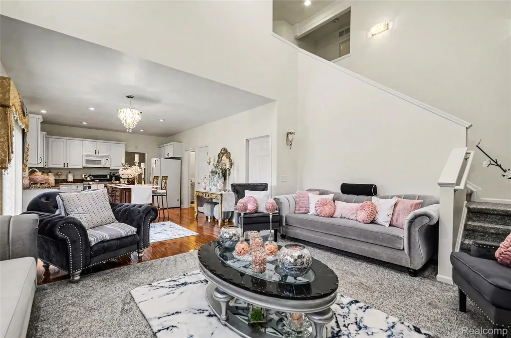 7316 N Central Park Shelby Charter Township MI 48317