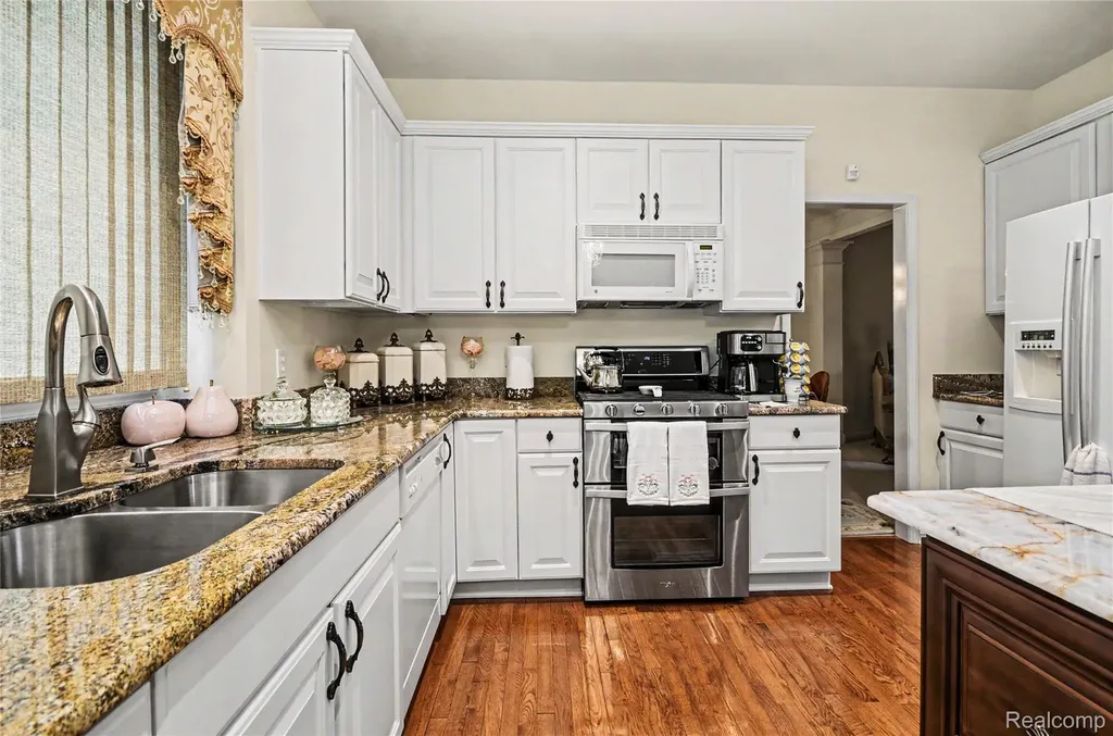 7316 N Central Park Shelby Charter Township MI 48317