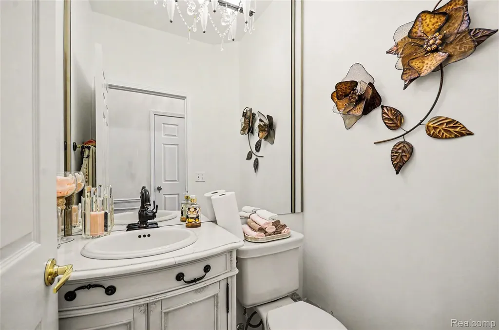 7316 N Central Park Shelby Charter Township MI 48317