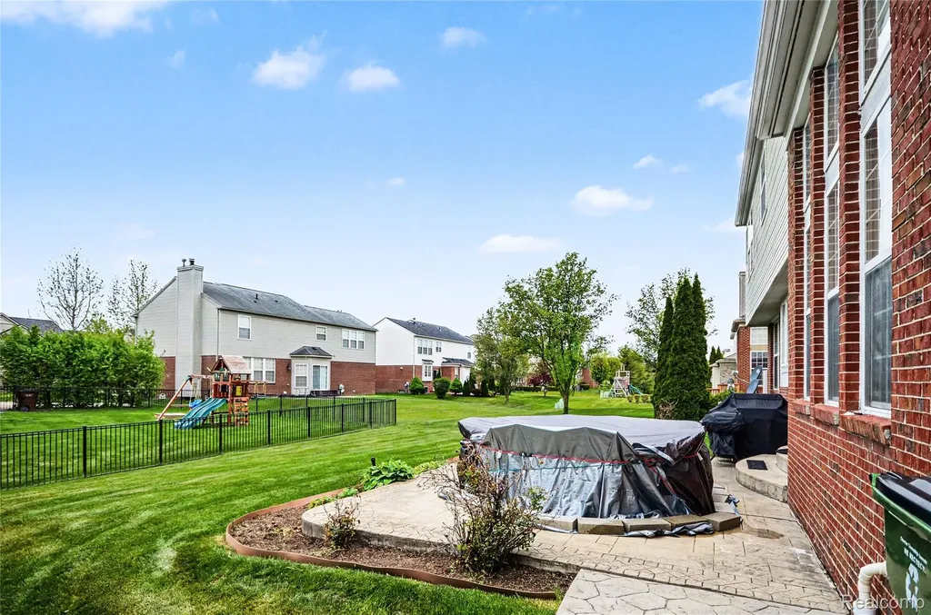 7316 N Central Park Shelby Charter Township MI 48317