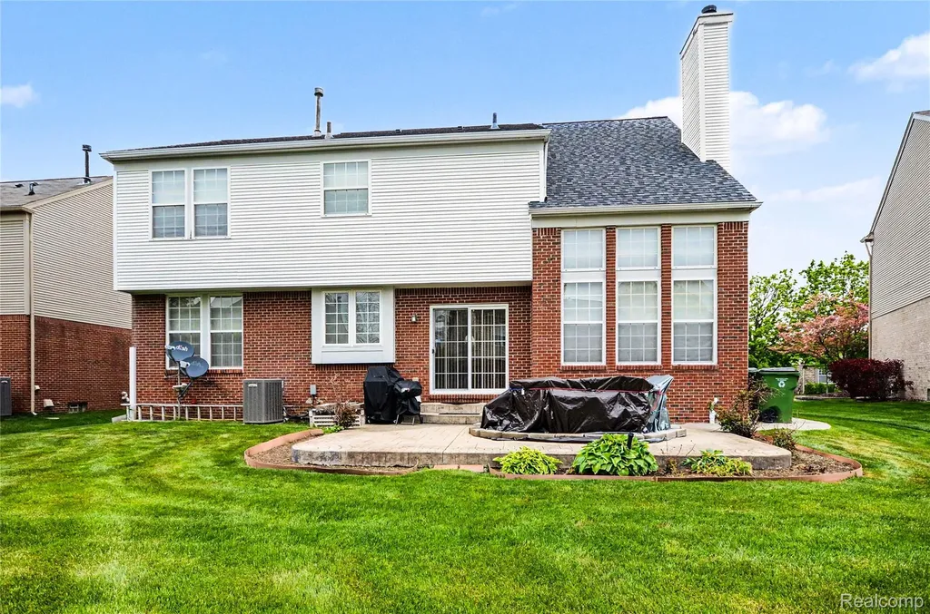 7316 N Central Park Shelby Charter Township MI 48317
