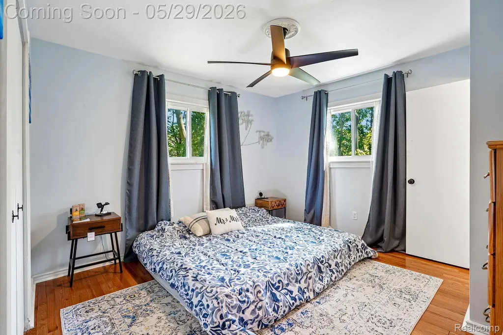 157 East Street Oxford Village MI 48371