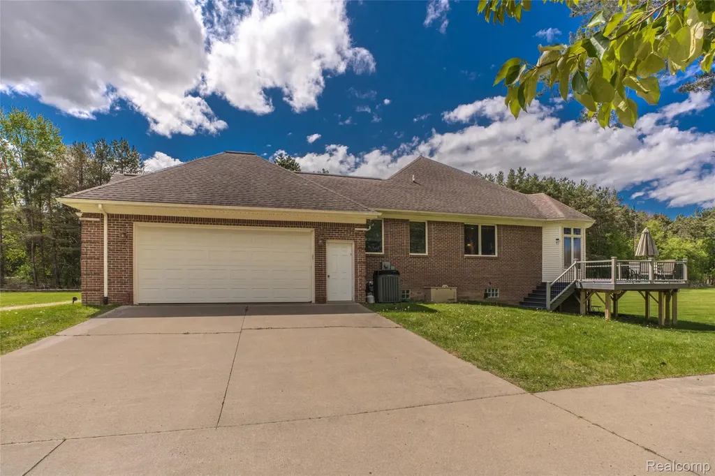 7893 Lantern Drive Almont Township MI 48003
