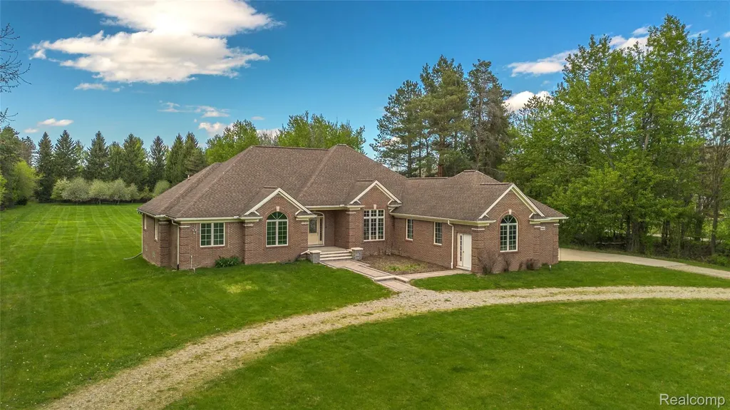7893 Lantern Drive Almont Township MI 48003