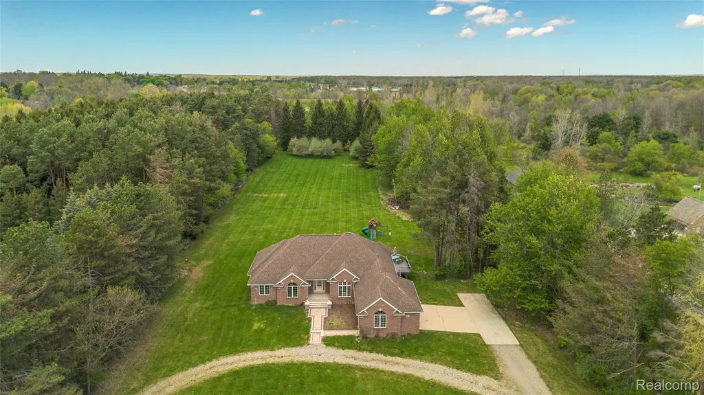 7893 Lantern Drive Almont Township MI 48003