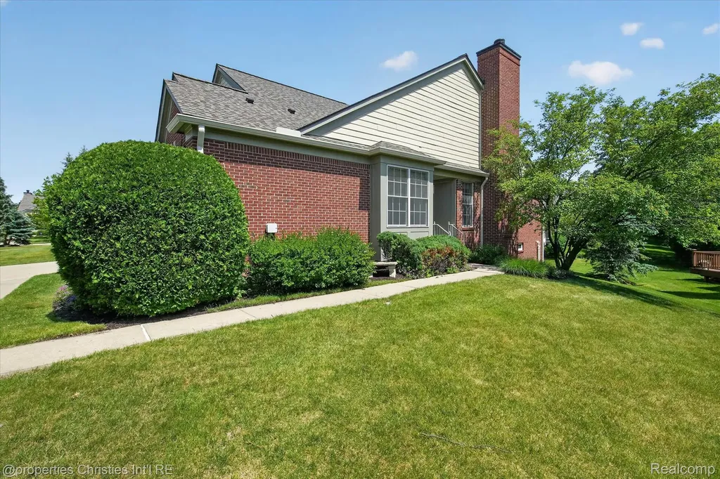 16502 Cypress Court Northville Township MI 48168