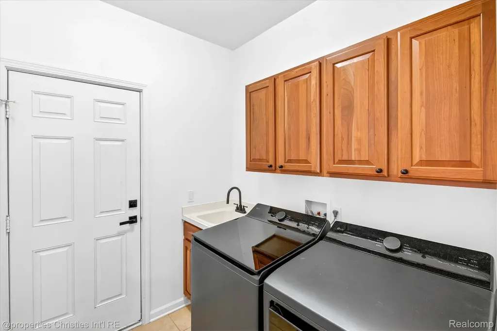 16502 Cypress Court Northville Township MI 48168