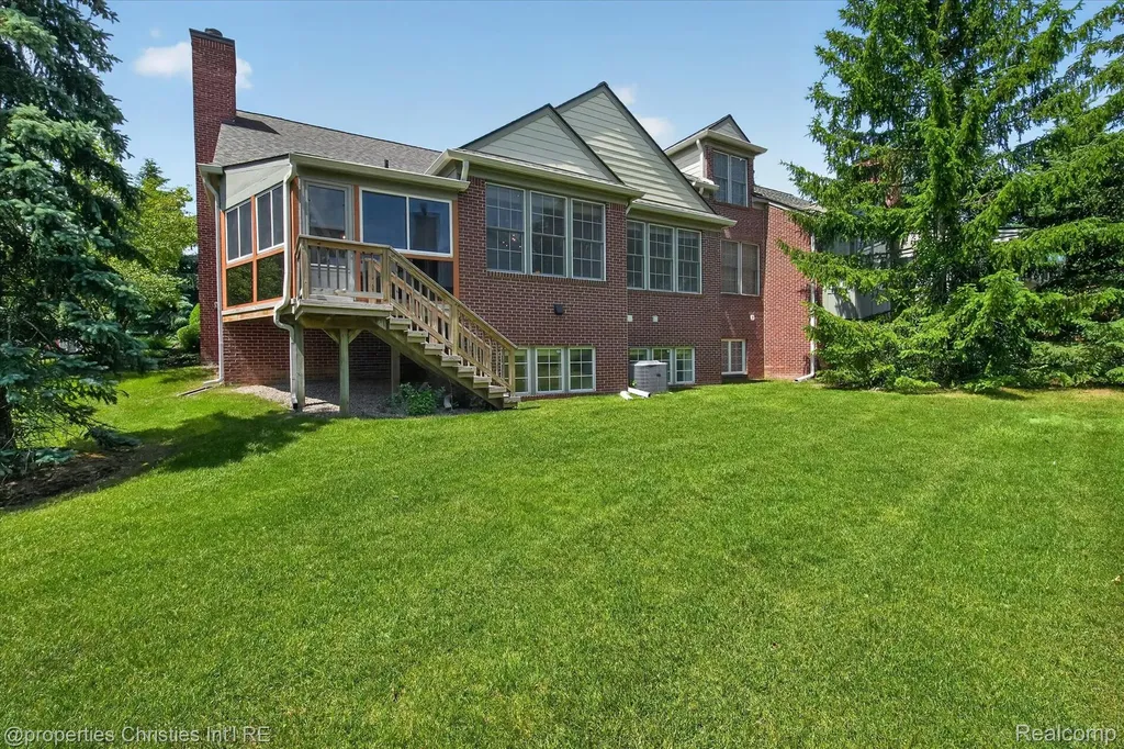 16502 Cypress Court Northville Township MI 48168