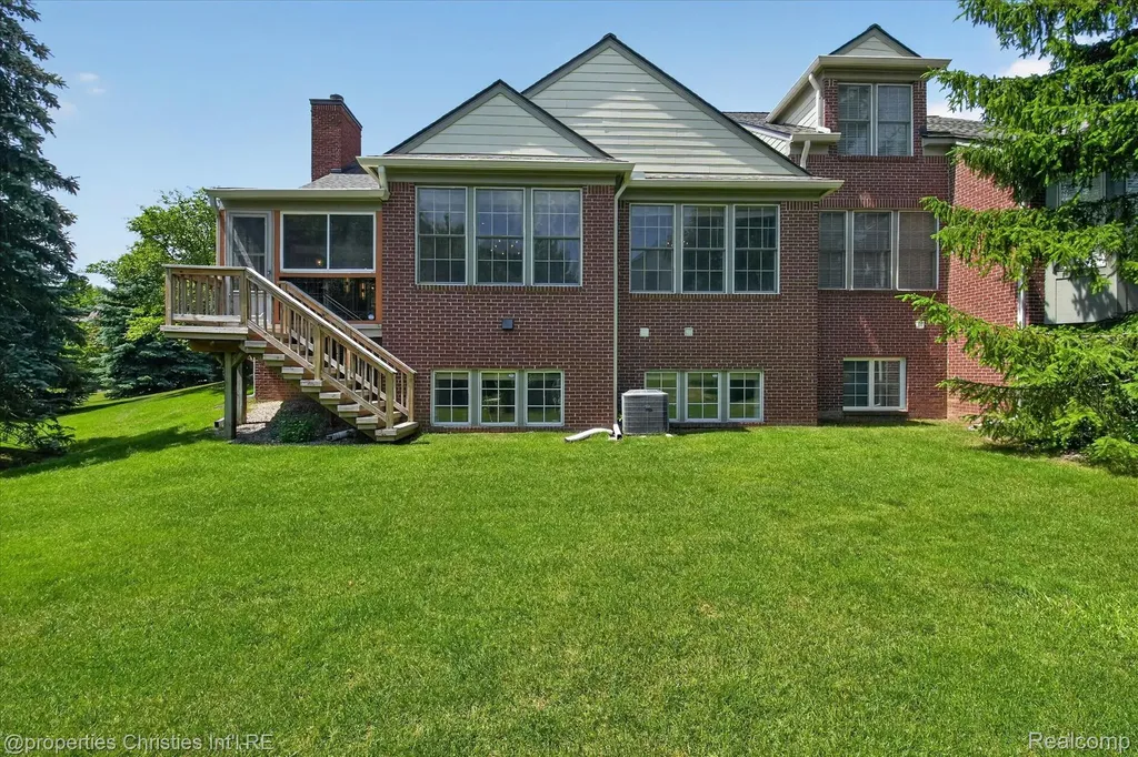 16502 Cypress Court Northville Township MI 48168