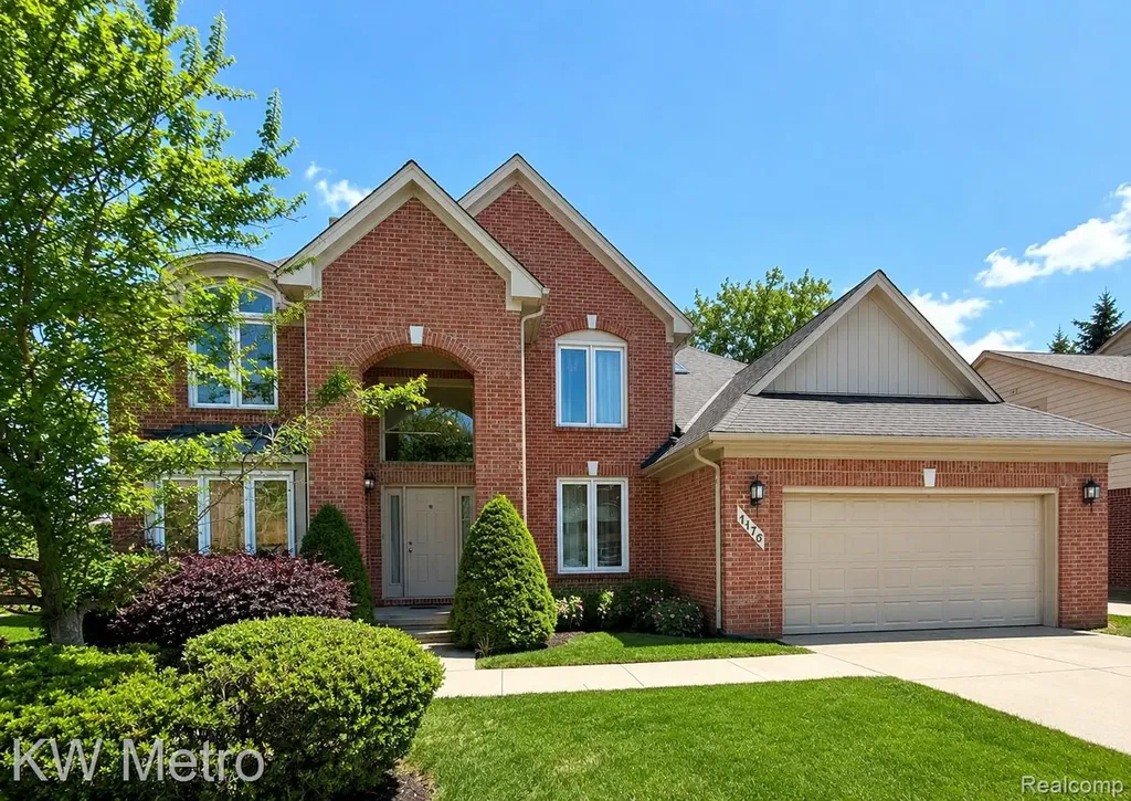 1176 Cadmus Drive Troy City MI 48085