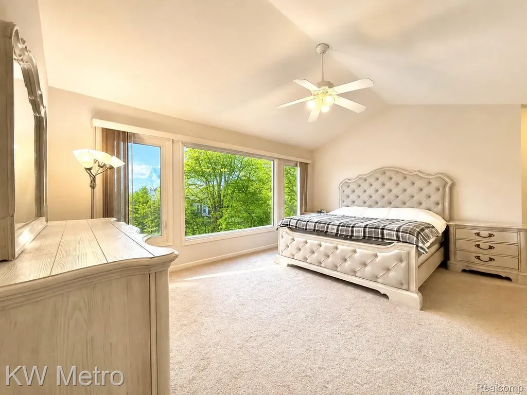 1176 Cadmus Drive Troy City MI 48085
