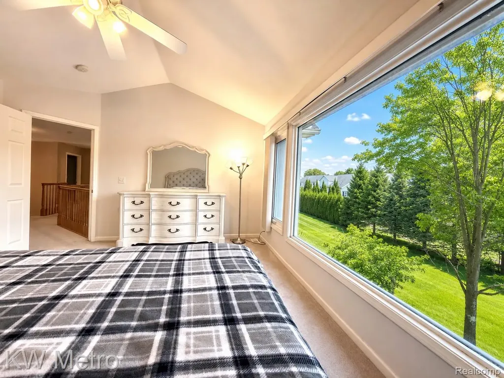 1176 Cadmus Drive Troy City MI 48085