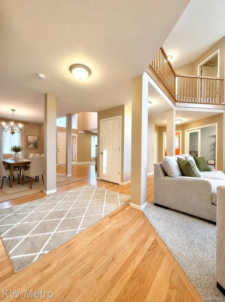 1176 Cadmus Drive Troy City MI 48085