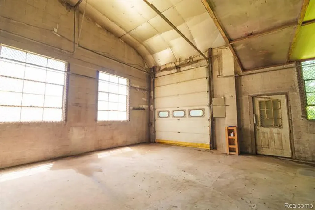 210 W Main Street Hartford City MI 49057