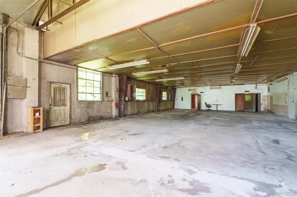 210 W Main Street Hartford City MI 49057