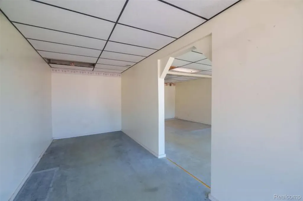 210 W Main Street Hartford City MI 49057