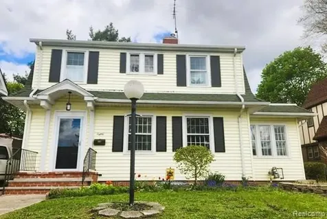 80 E Iroquois Road Pontiac City MI 48341