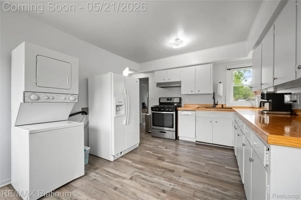 6116 Lapeer Road Burton City MI 48509