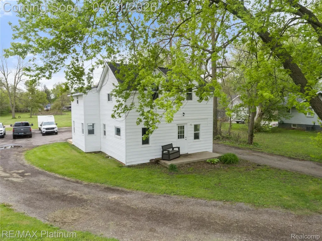 6116 Lapeer Road Burton City MI 48509