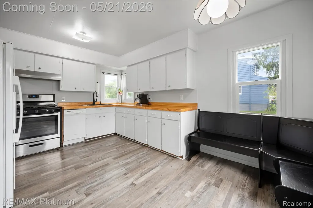 6116 Lapeer Road Burton City MI 48509