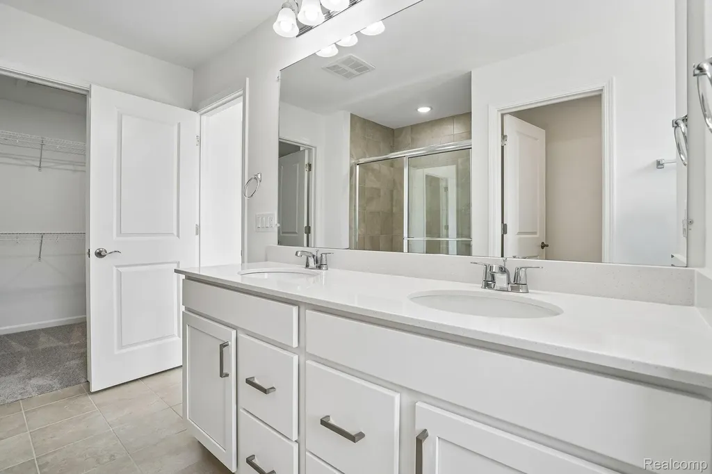 25425 Orwell Street Novi City MI 48375