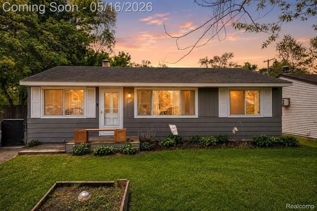 3016 Roselawn Street Commerce Charter Township MI 48390