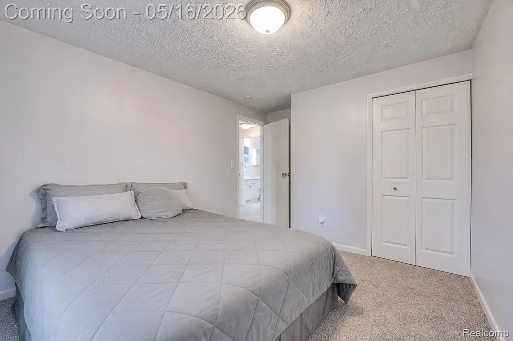 3016 Roselawn Street Commerce Charter Township MI 48390