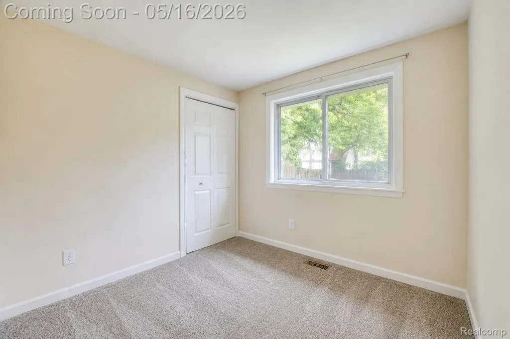 3016 Roselawn Street Commerce Charter Township MI 48390