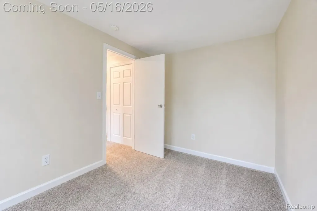 3016 Roselawn Street Commerce Charter Township MI 48390