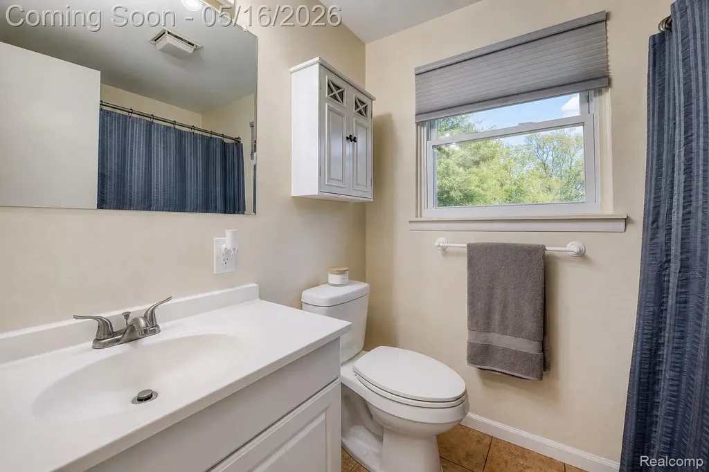 3016 Roselawn Street Commerce Charter Township MI 48390