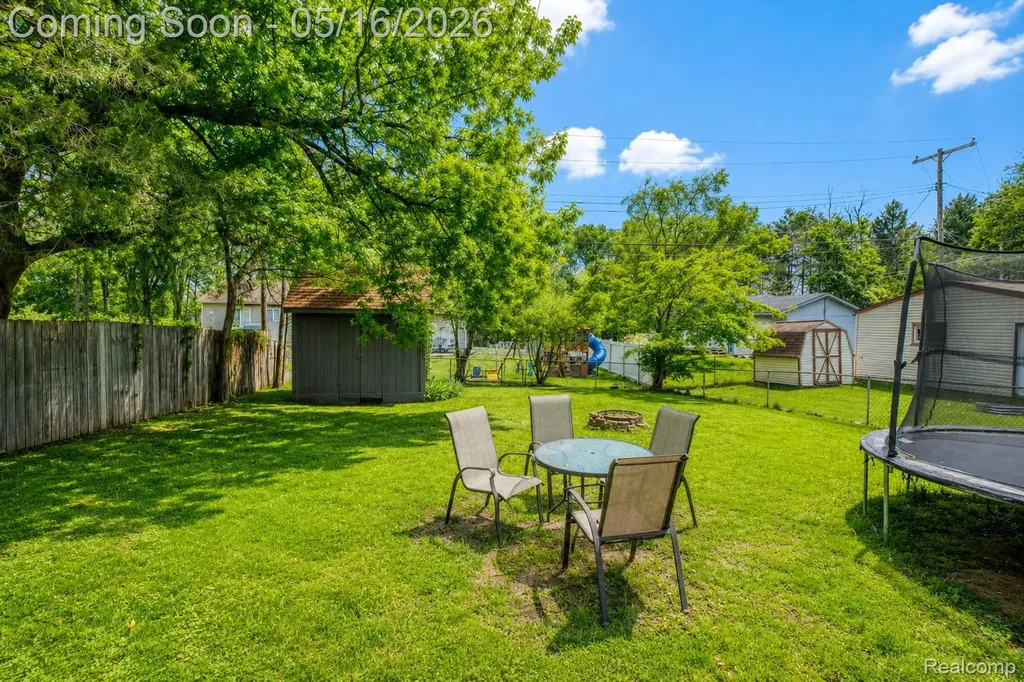 3016 Roselawn Street Commerce Charter Township MI 48390