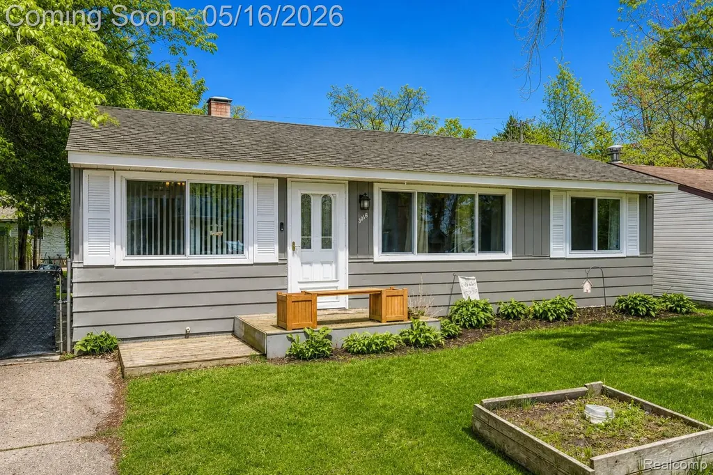 3016 Roselawn Street Commerce Charter Township MI 48390