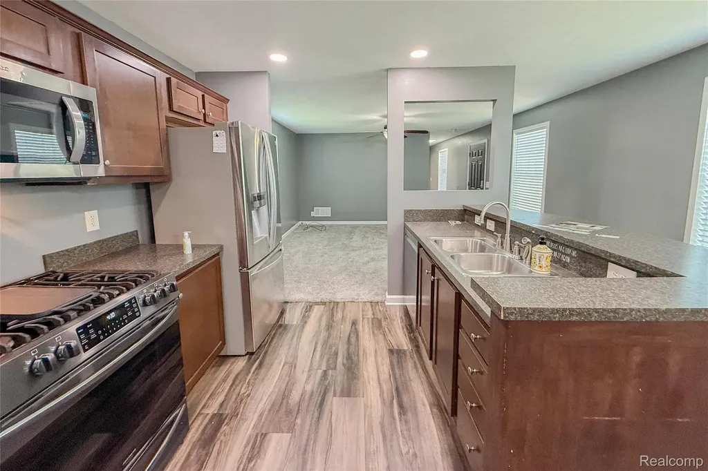 41021 Old Michigan Avenue Canton Charter Township MI 48188