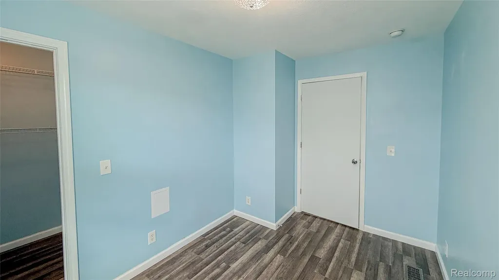41021 Old Michigan Avenue Canton Charter Township MI 48188