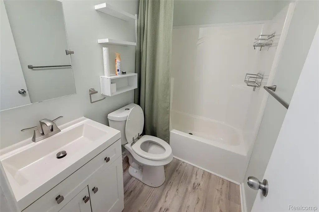 41021 Old Michigan Avenue Canton Charter Township MI 48188