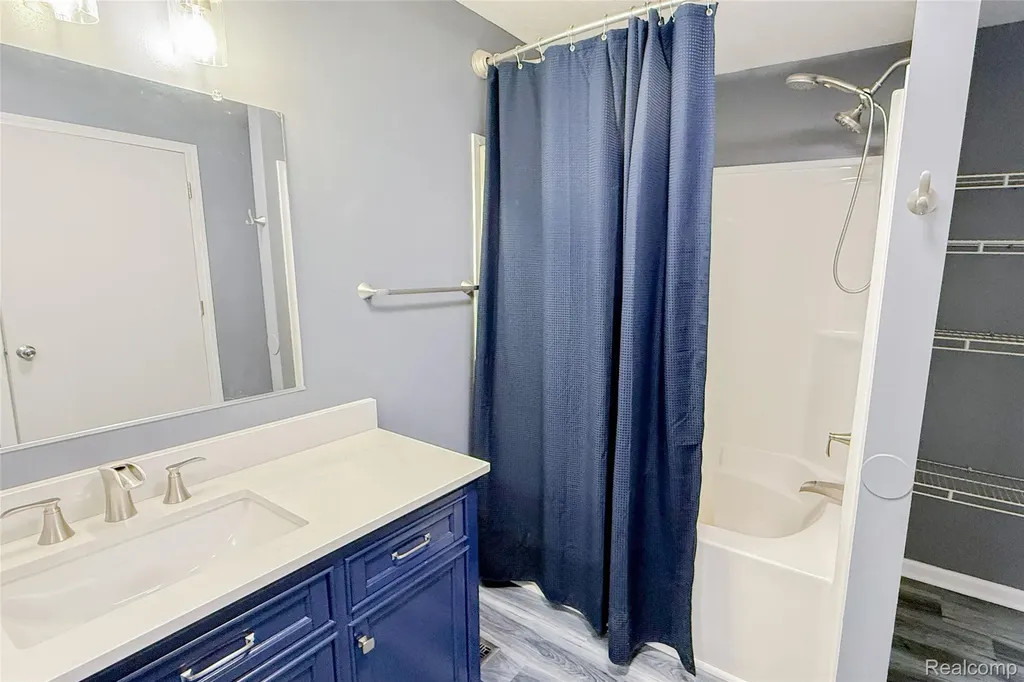 41021 Old Michigan Avenue Canton Charter Township MI 48188