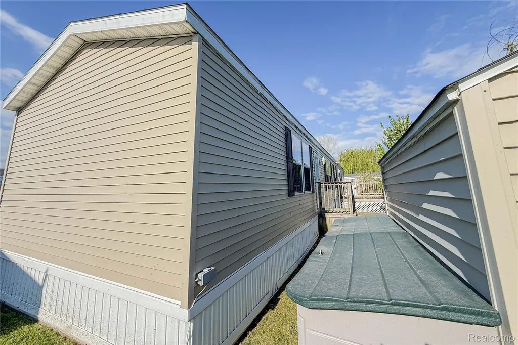 41021 Old Michigan Avenue Canton Charter Township MI 48188