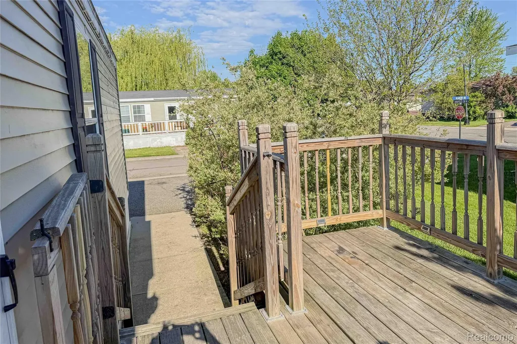 41021 Old Michigan Avenue Canton Charter Township MI 48188