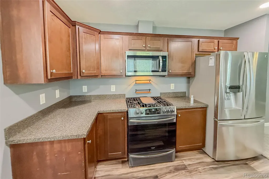41021 Old Michigan Avenue Canton Charter Township MI 48188
